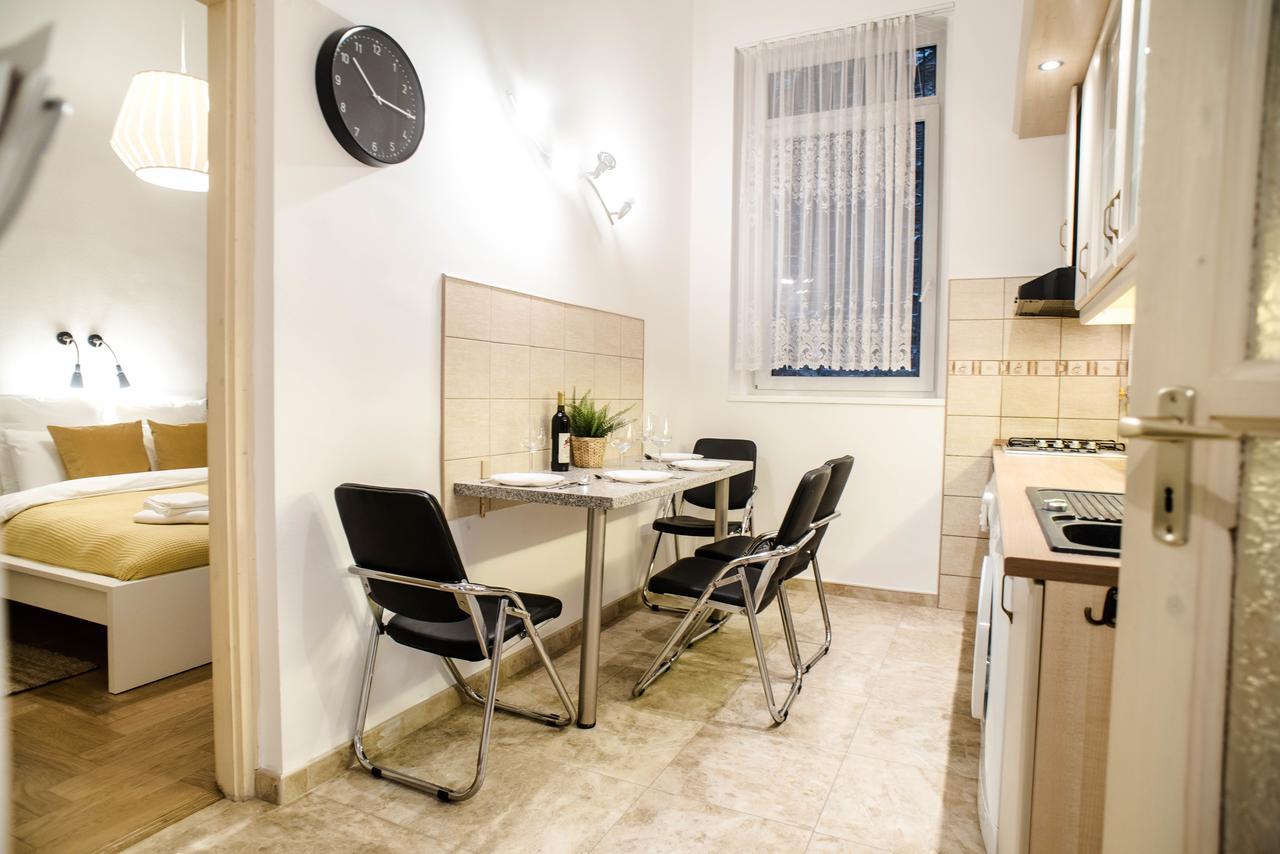 Garden Trees Apartment Βουδαπέστη Εξωτερικό φωτογραφία